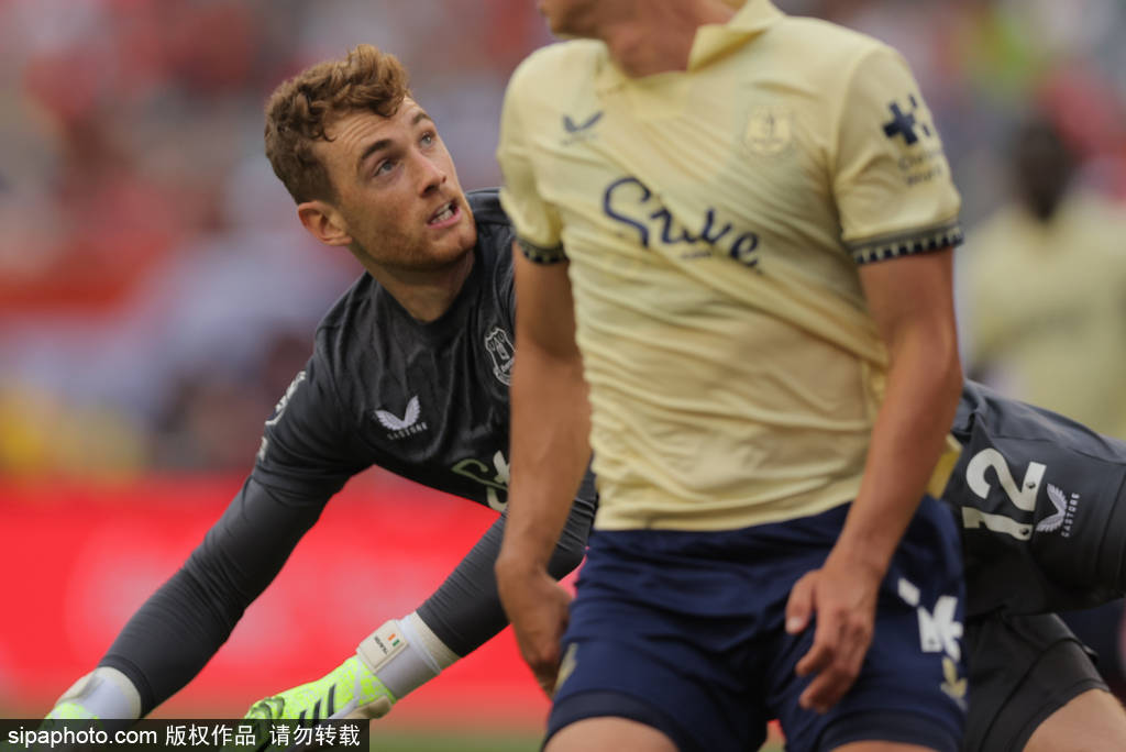 在这个转会, 未来格局, 球迷们纷纷